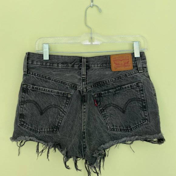 Levi black jean shorts - Picture 2 of 2